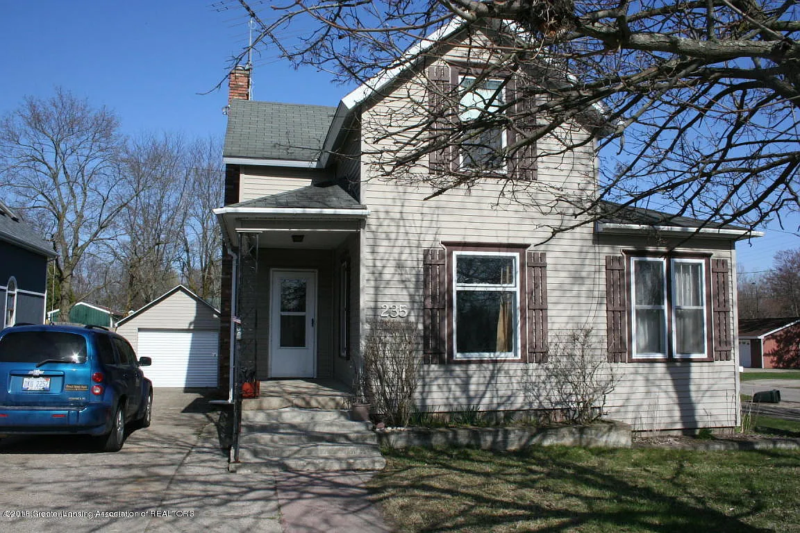 235 S Madison St photo 1