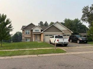 1310 17th Ave SE, Cambridge, MN 55008