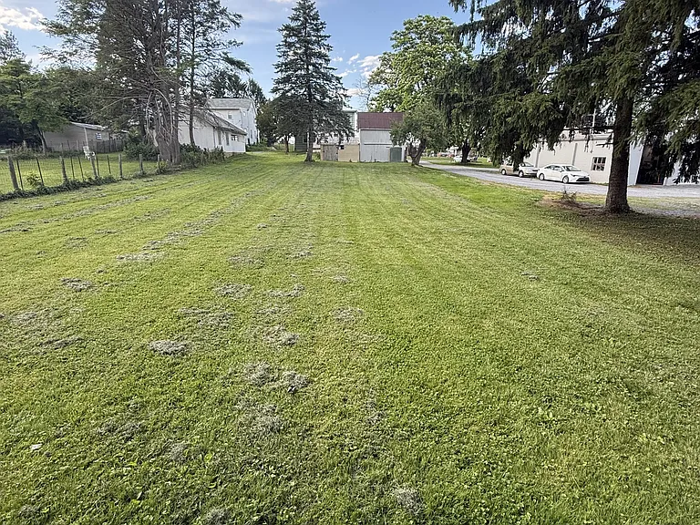 3 W Kendig Rd #B — Photo 6