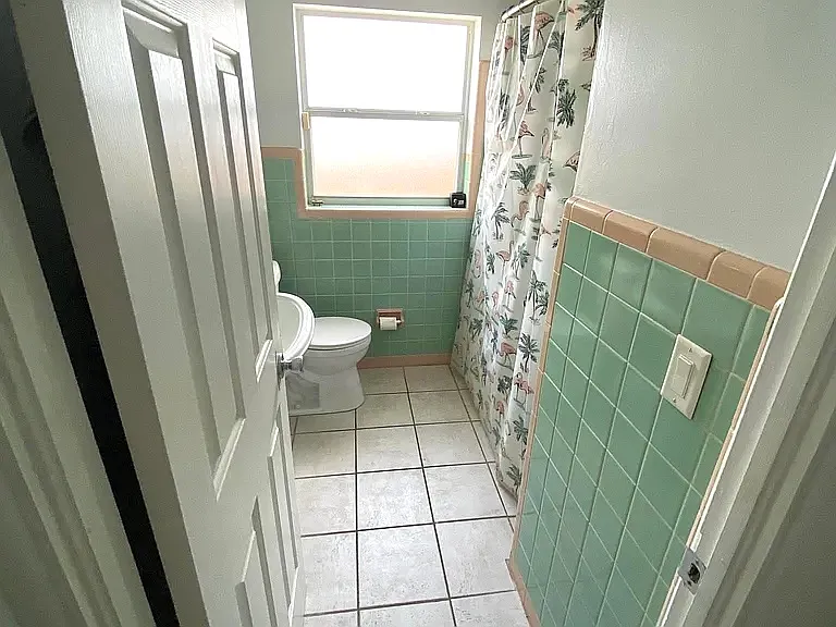 37 W Preston St — Photo 12