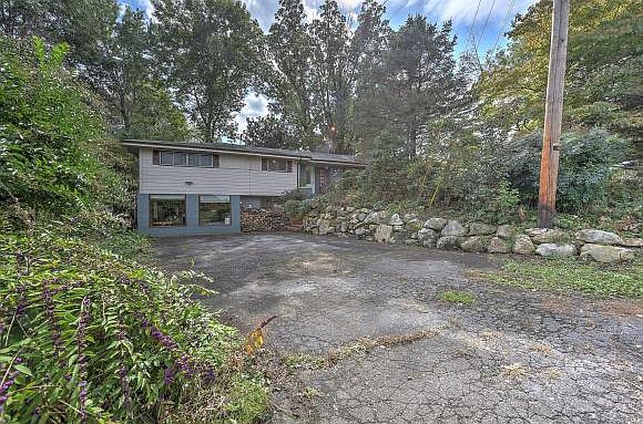 1st image of 1316 Woodland Ave