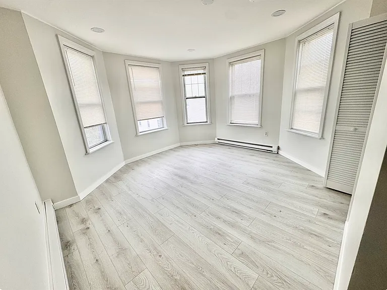 739 Parker St #3 — Photo 6