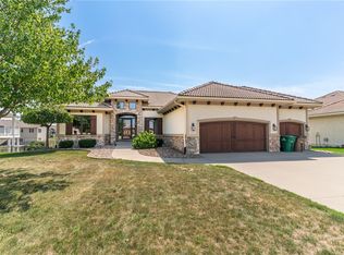 624 19th St SW, Altoona, IA 50009