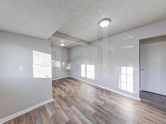 5th image of 3043 W Mooresville Rd