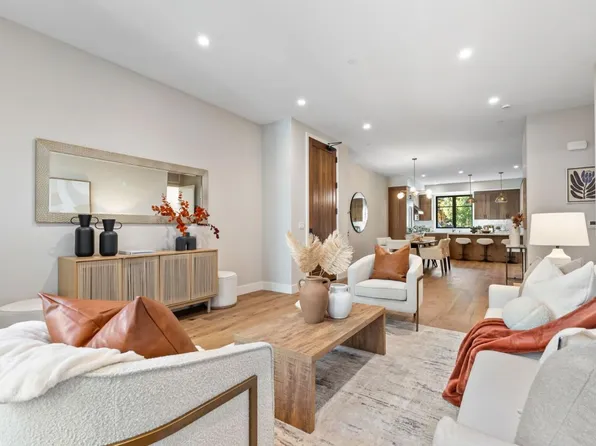 221 Hope St, Mountain View, CA 94041