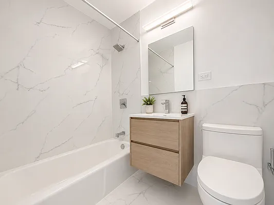 Bathroom, photo 1