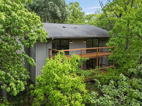 3rd image of 116 Harpeth Trace Ct