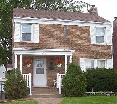 1st image of 1538 Calumet Ave