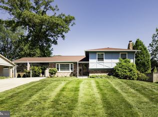 2232 Candlewood Dr, Alexandria, VA 22308