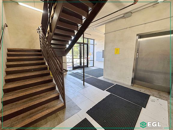 4th image of 4432 153rd St #220