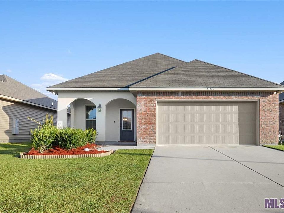 1st image of 42470 Pebblestone Ave