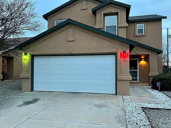 3rd image of 1018 Las Golondrinas Ct NW