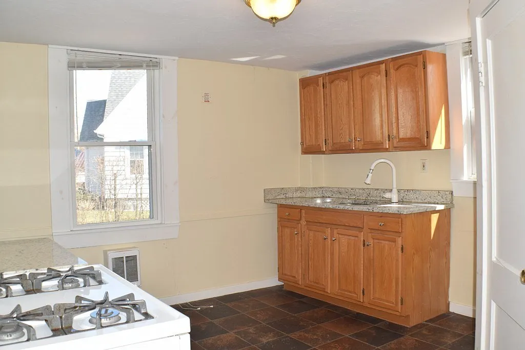1 bed, $1,200 — Photo 2