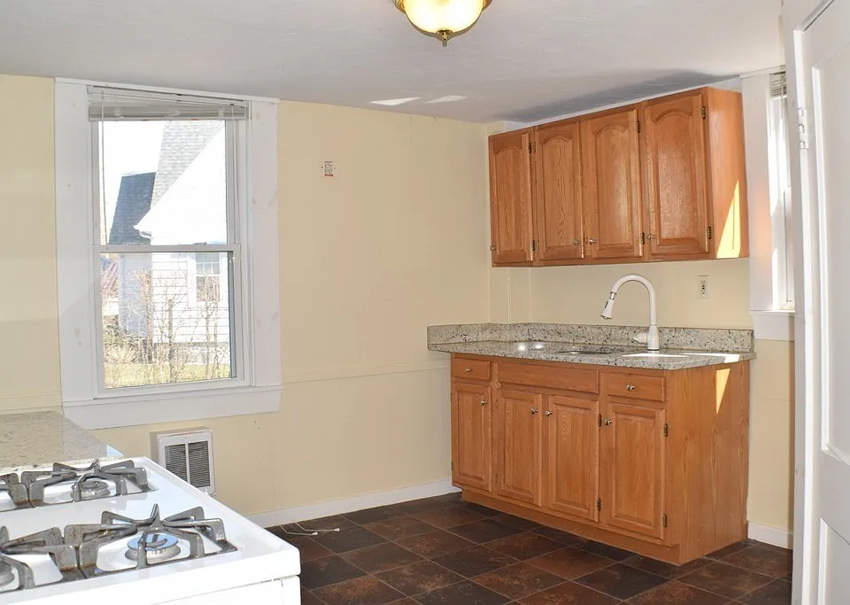 55 Mendon St #D