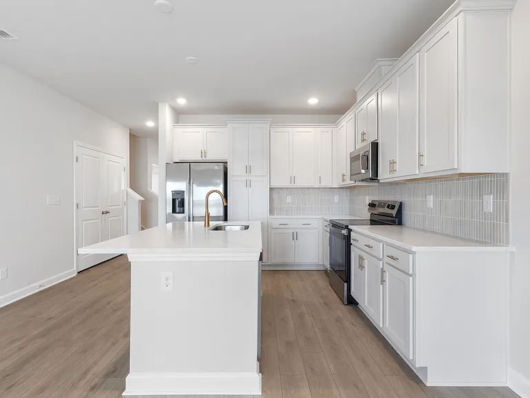 730 Ebb Tide Rd — Photo 4