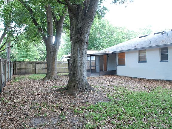 4th image of 4217 Briarberry Ln