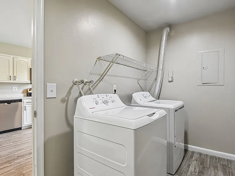 Dunfield Townhomes — Photo 34
