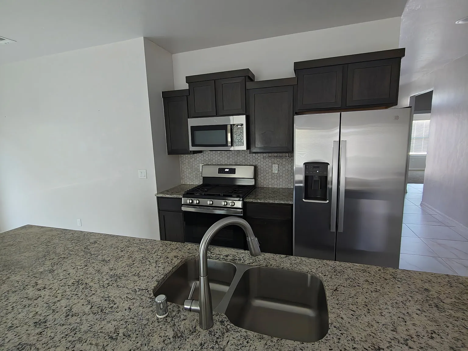 4 bed, 1550 sqft, $1,900 — Photo 4