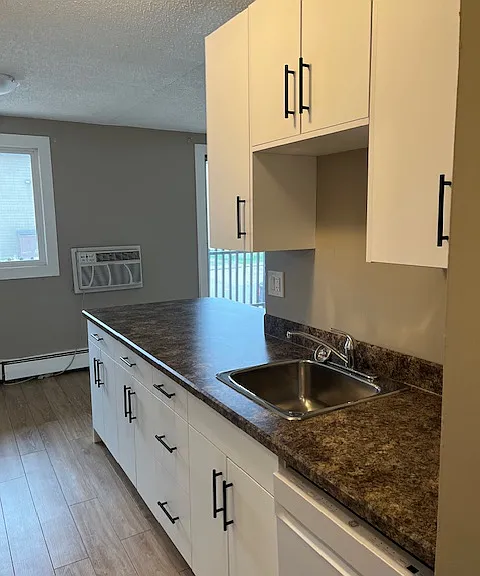 1940 9th Ave N #2 — Photo 8