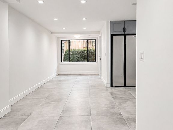 4th image of 2574 48th St #1