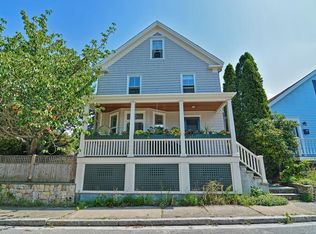 21 Butler St, Newport, RI 02840