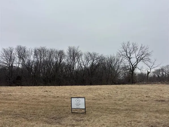 4006 Concord Ln, Wapello, IA 52653