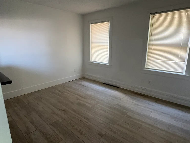 270 East Ave — Photo 12