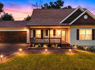 145 Grand Oak Ln, Dahlonega, GA 30533