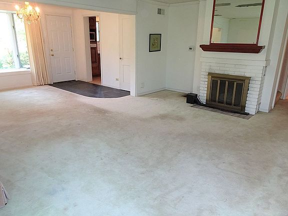 4th image of 8609 W 119th St
