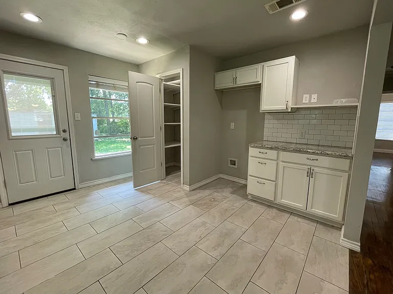 613 S Andrews Ave — Photo 9