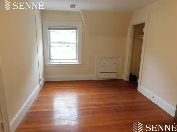 15 Prentiss St #2, Cambridge, MA 02140