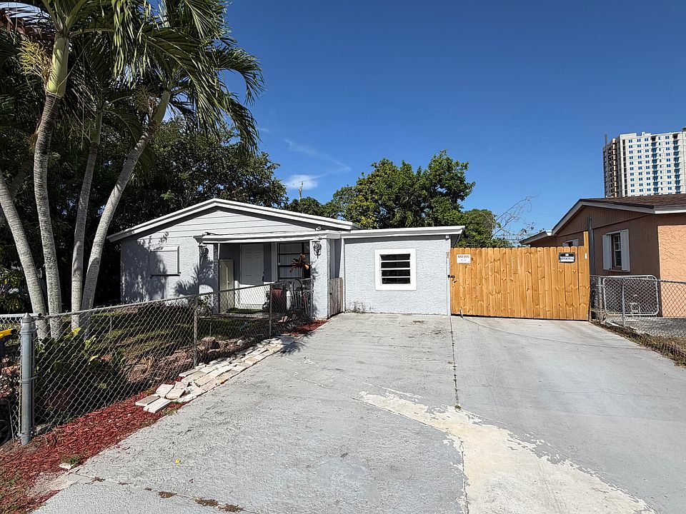 1st image of 4927 SW 44th Ter