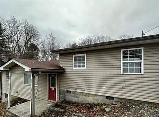 203 Gray Rd, Beckley, WV 25801