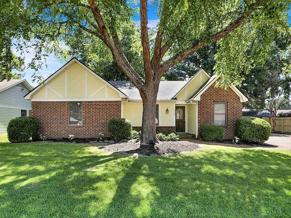 1st image of 3104 Ingleside Dr