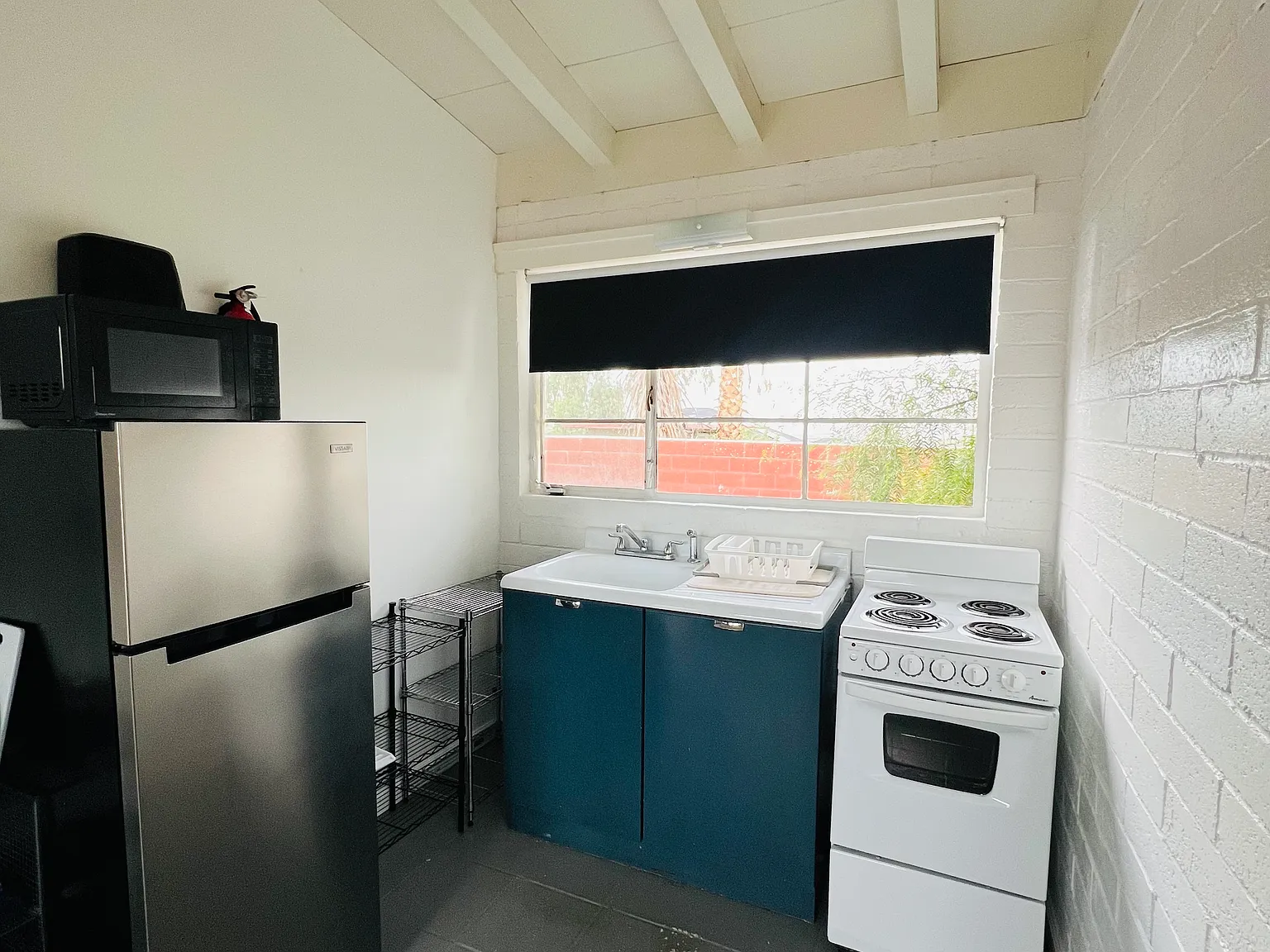 74768 Sunset Dr — Photo 2