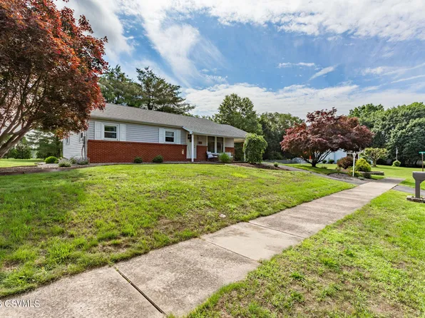 300 Clybourne Ave, Berwick, PA 18603