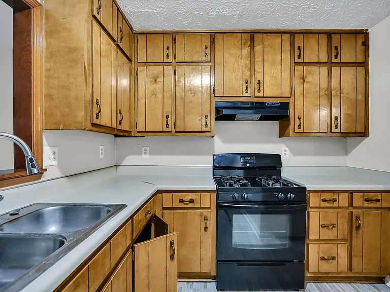 5795 Sheldon Ct #A — Photo 2