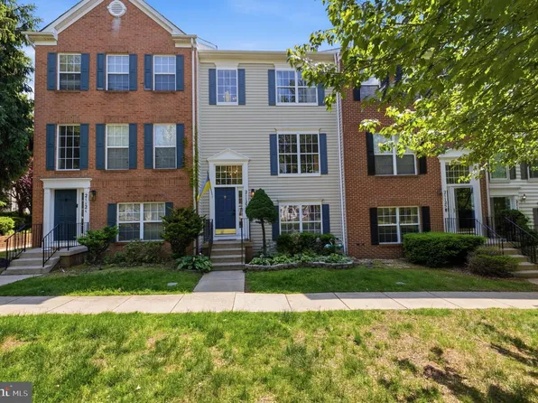 21123 Camomile Ct #113, Germantown, MD 20876