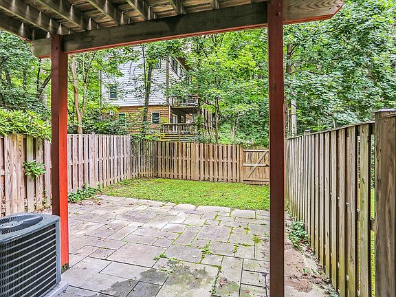 3rd image of 10505 Mills Crossing Way