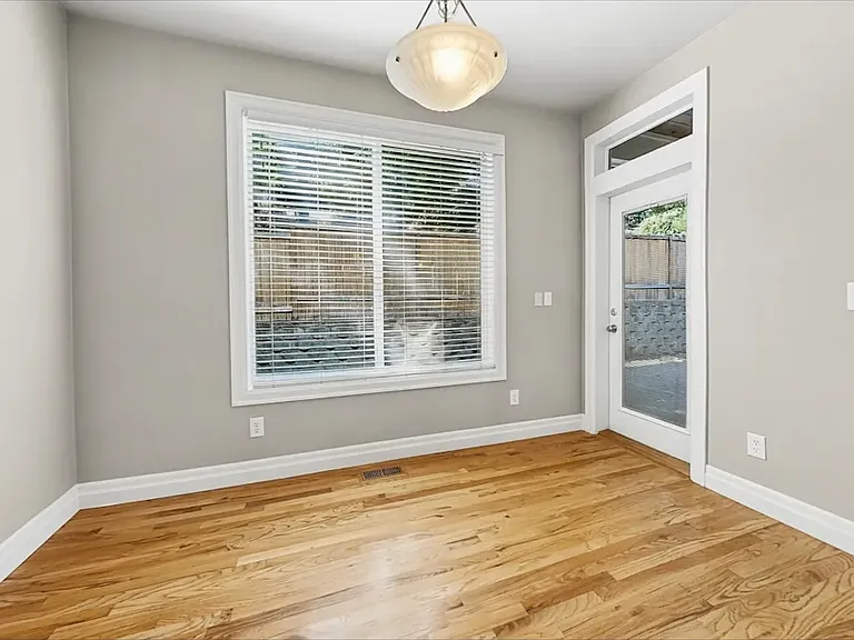 1574 Cypress Point Ave — Photo 9