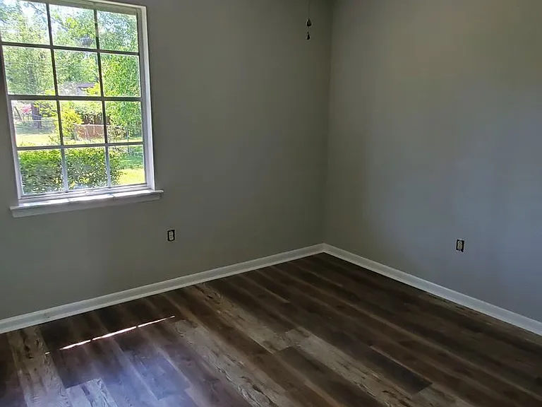103 Greene Dr — Photo 16