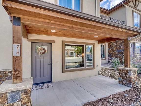 4th image of 219 Summitview Lane