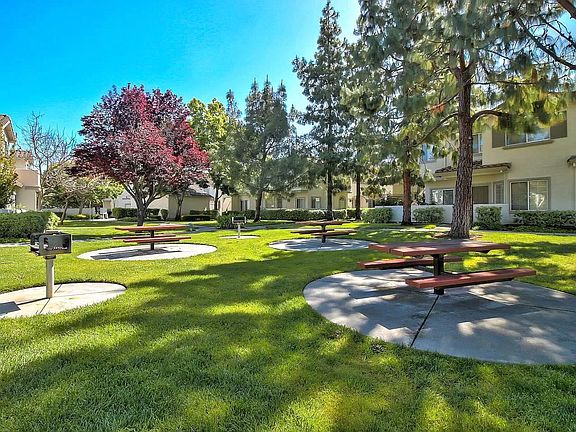 2nd image of 1858 Sheri Ann Cir
