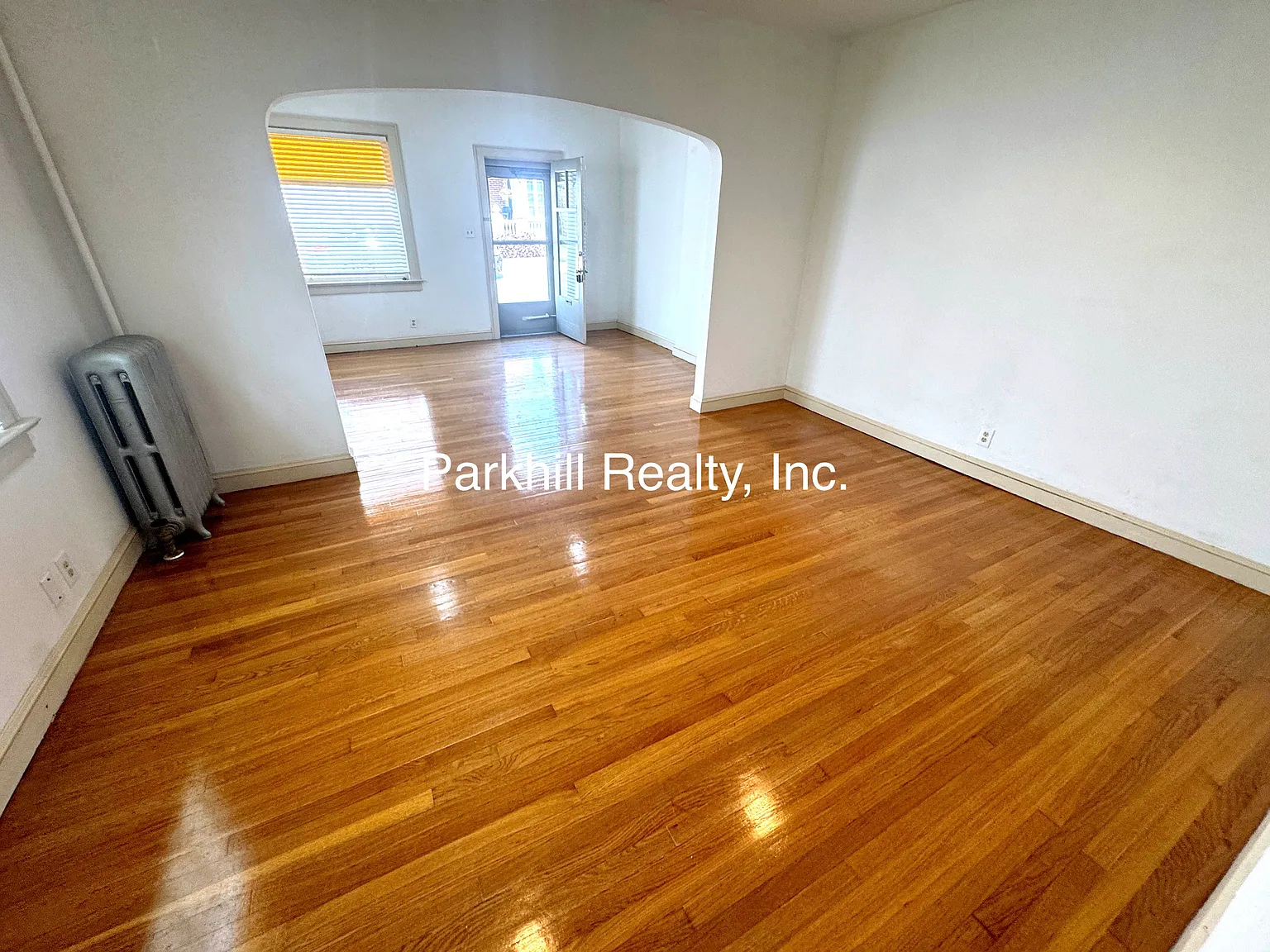 3 bed, 1280 sqft, $1,400 — Photo 2