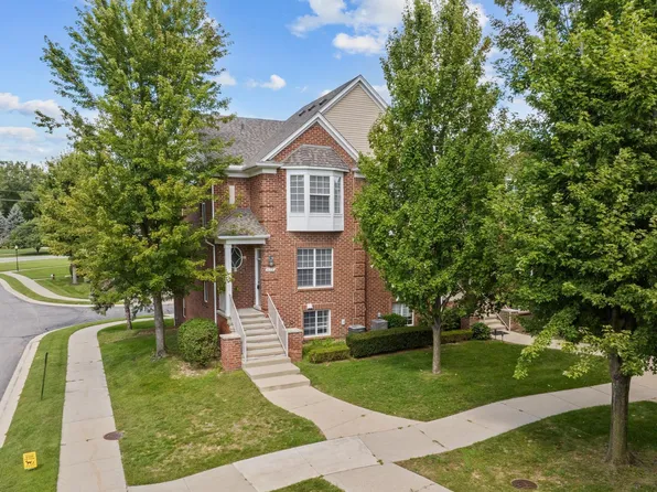 6013 Windemere Ln, Shelby Township, MI 48316