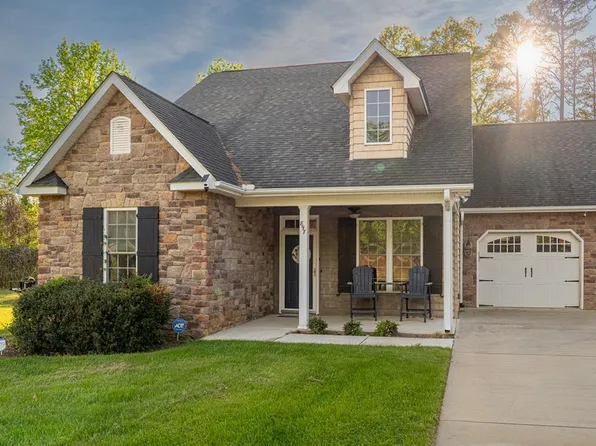 897 Old Rock Rd, Clarksville, VA 23927