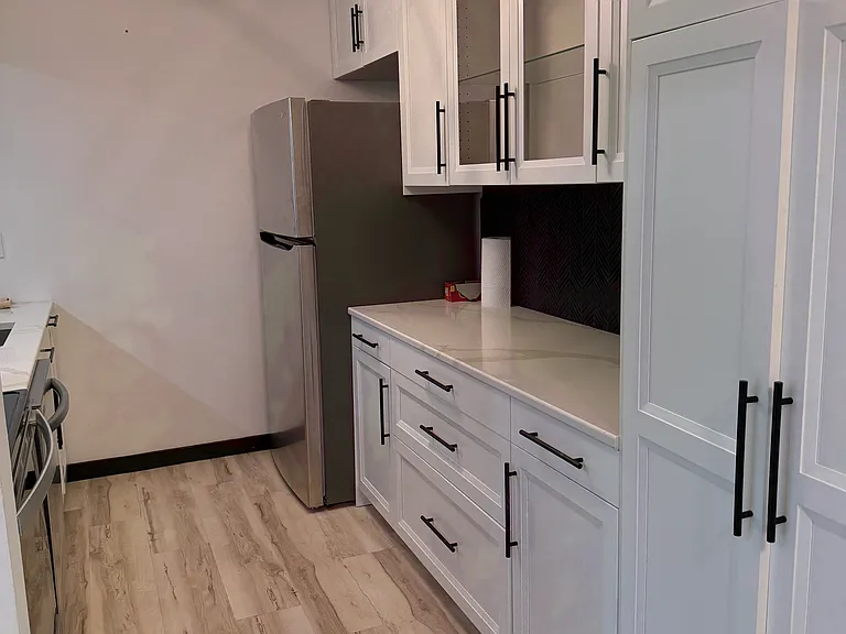 2911 Marina Dr — Photo 2