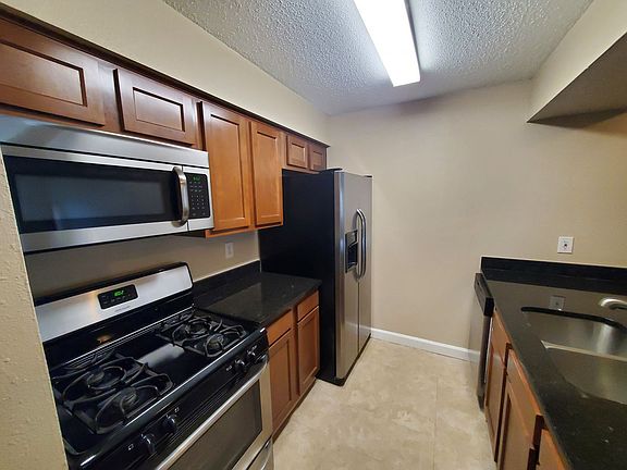 3rd image of 1114-1116 E McKinley Ave #00aa42e1a