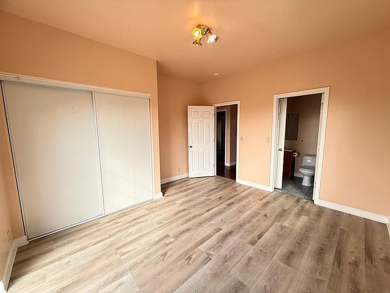 8027 Ney Ave — Photo 19