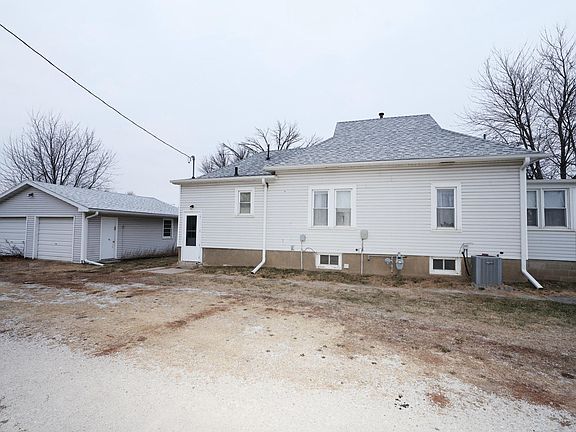 4th image of 314 N 1st St